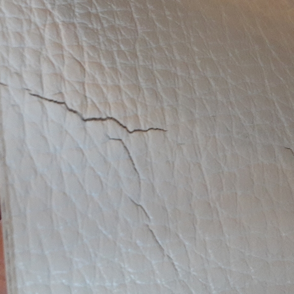 Kate Spade large white tote. - Picture 5 of 6